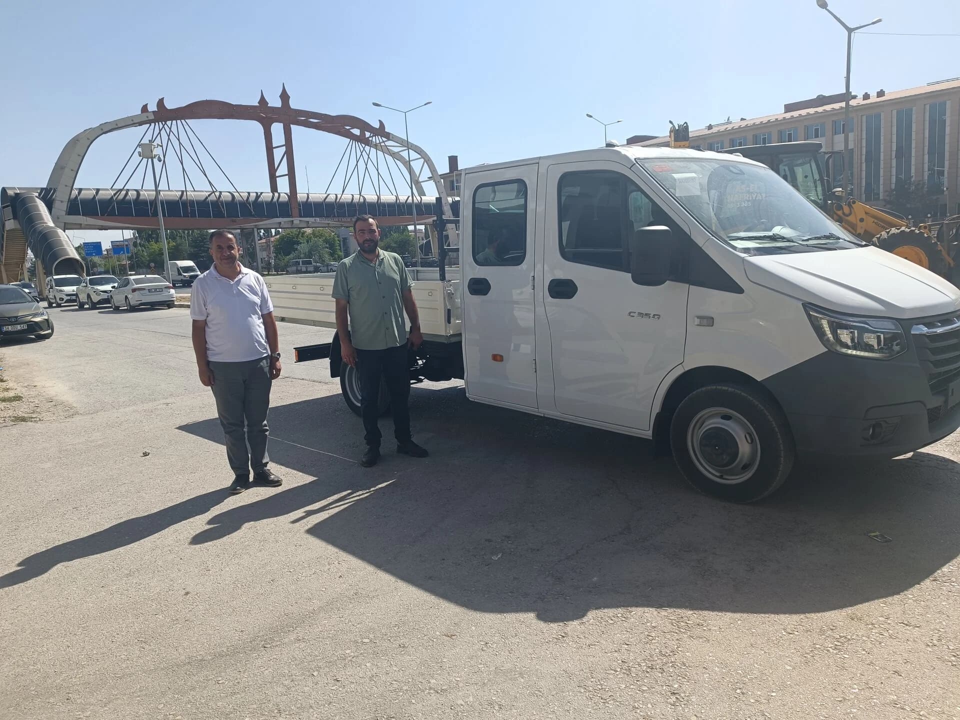 Çift Kabin Kasalı Kamyonet